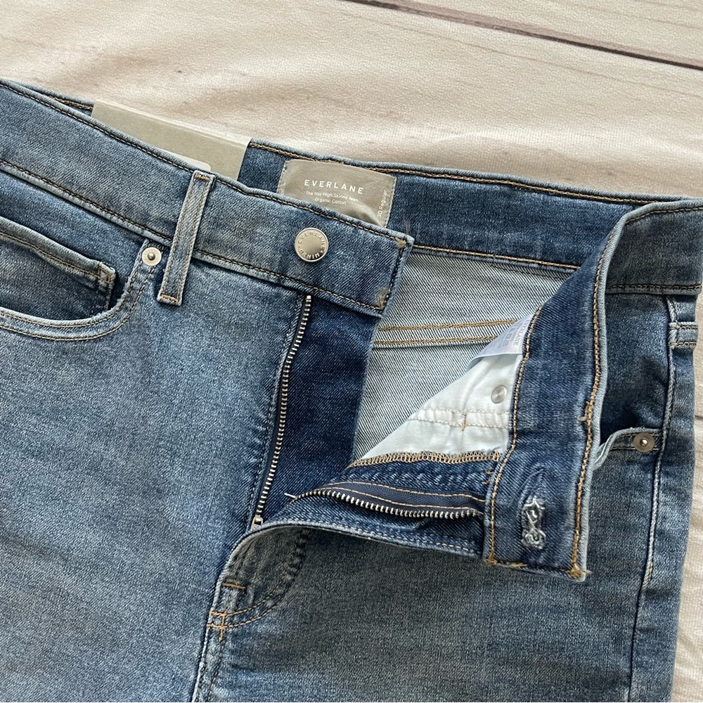Everlane Women's Skinny Jeans in Light Blue - Picture 12 of 16